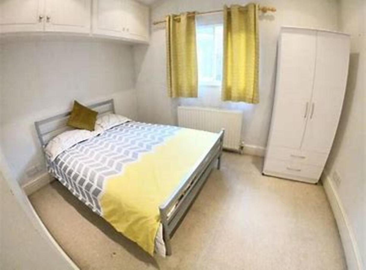 Hemel Short Stay هيميل هيمبستيد المظهر الخارجي الصورة