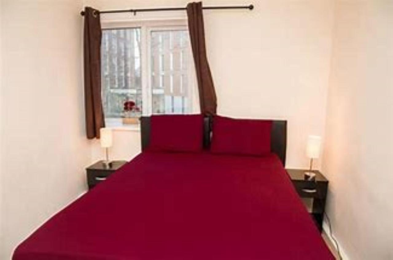 Hemel Short Stay هيميل هيمبستيد المظهر الخارجي الصورة